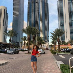 Meet your Posher, Катерина